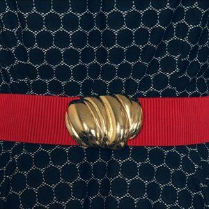 Goodheart Red 1980s Vintage Elastic Shell Belt